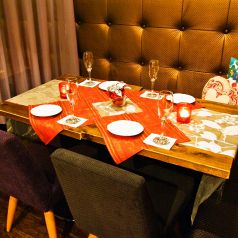 お誕生日会大人気のソファーカーテン個室