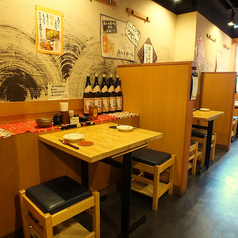 のんびりくつろげるテーブル席を多数ご用意しております♪※写真は系列店です。