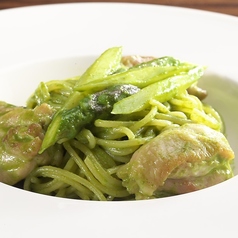 チキンとアスパラのジェノベーゼ