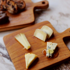 LAMMASの熟成チーズ盛り合わせ 1p