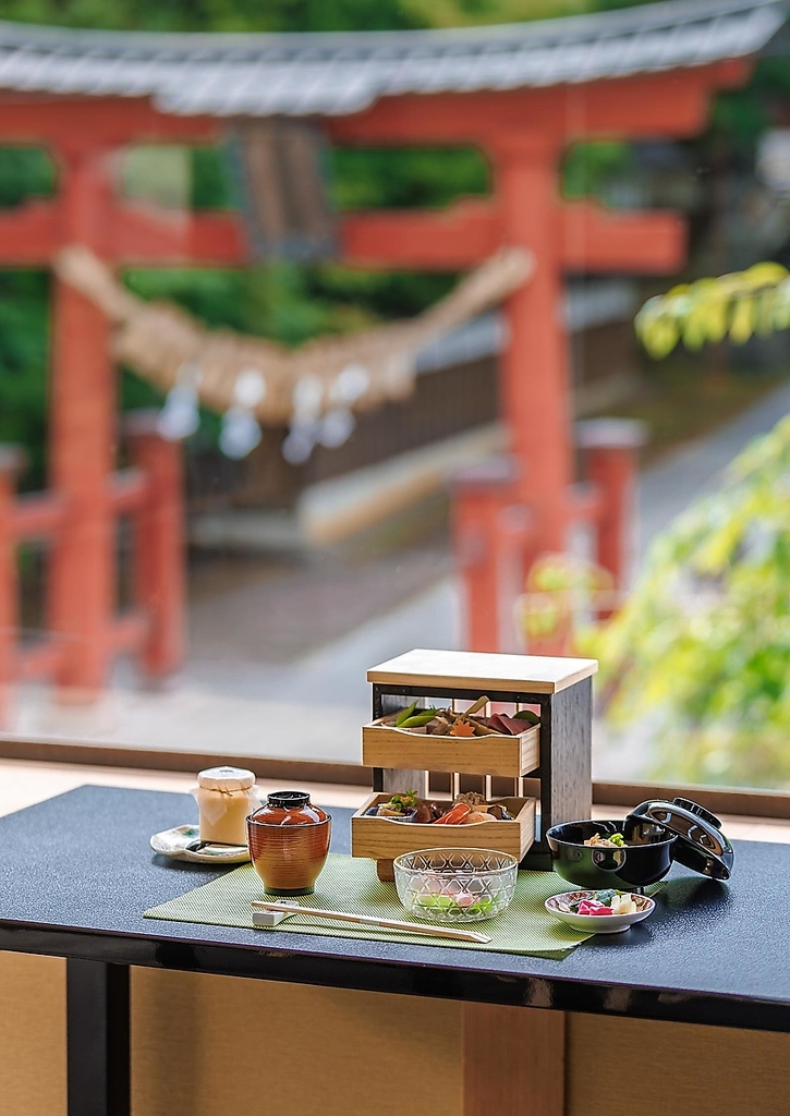 加茂桐たんす膳