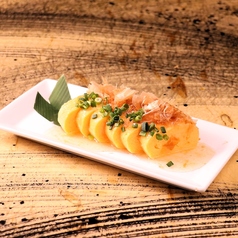 かつお出汁で巻いた出汁巻き卵　みぞれ餡かけ