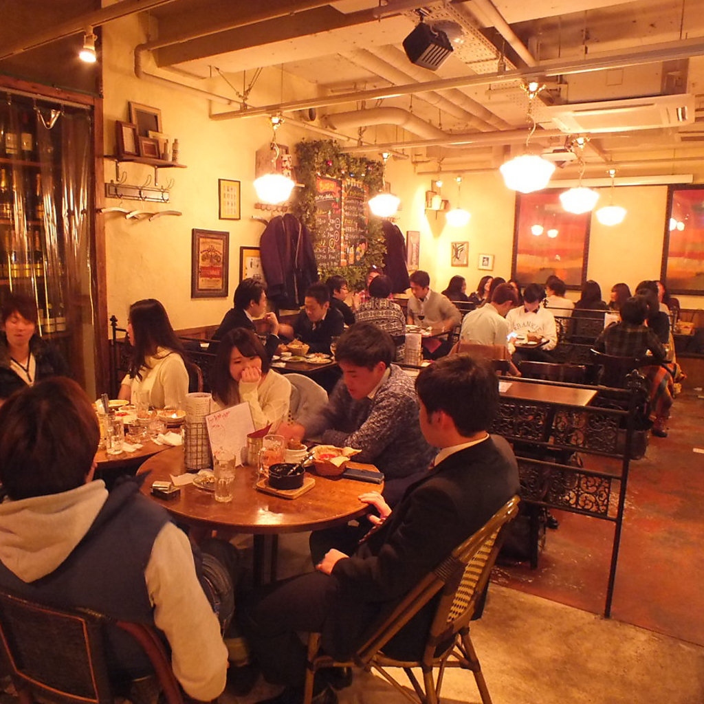 30～40名様のフロア貸切も可能です！マイクも使用可◎結婚式2次会や各種パーティーにご活用下さい。