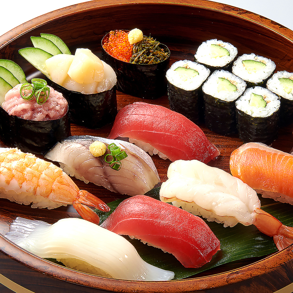 新鮮なネタを使ったお寿司も♪