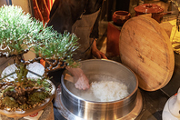 こだわりの卓上釜戸薪ご飯