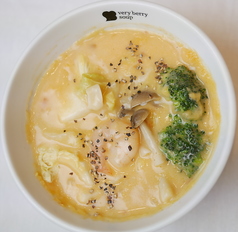 シーフードとお野菜のトマトクリームシチュー