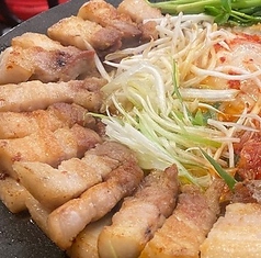 韓国路地裏食堂 カントンの思い出 上野店の特集写真