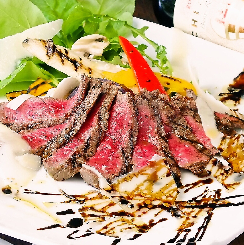 旬を閉じ込めた自慢のお料理の数々、季節の味をお楽しみください。