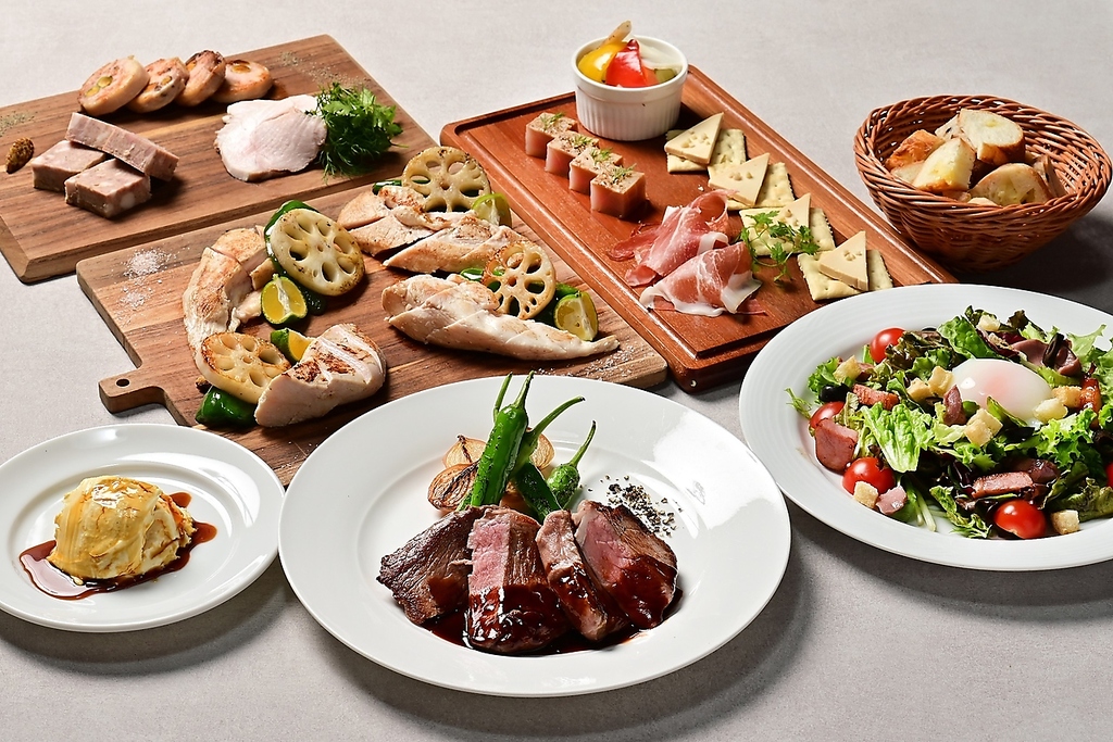 コースご用意しております！仲間との飲み会やパーティーなど各種宴会にいかがでしょうか。