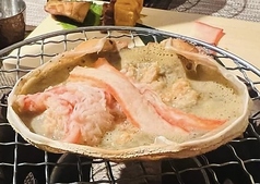 ふんだん盛り紅ズワイ蟹味噌甲羅炭火焼き