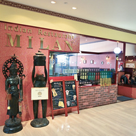 入る前からワクワクする外装♪