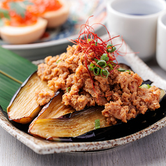 揚げナス肉みそのせ