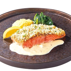 サーモンのカリカリパン粉焼き ～自家製タルタルソース～