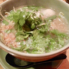 土佐和牛タイ米麺グラビーソース　（クイティオ・ヌア・サップ）