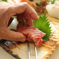 ■新鮮・旬にこだわる国産食材■魚介は和歌山県・白浜漁港からの産直を使用。野菜や肉などの食材もすべて国産にこだわって仕入れております。日本が育む季節の恵みを存分に活かし、一つひとつのお料理を視覚的にもお楽しみいただけるよう、手間を惜しまず心を込めて調理、盛り付けております。