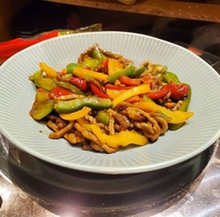 多彩な料理メニュー！創作メニュー！