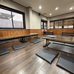 8名様から最大20名様までお座敷でのご宴会が可能です！広々とした空間で、お子様連れでも安心してご利用いただけます◎人数やご利用シーンなどお気軽にご相談ください♪