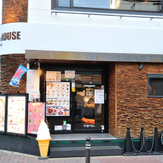 POUND HOUSE パウンドハウス 心斎橋店の外観2