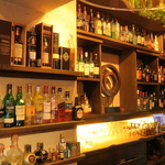 深夜はＢａｒ営業をしている当店は、ドリンクの種類が豊富。女性に人気のカクテルも多数ご用意♪