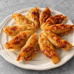 クリスピー餃子 ビストロ enen エンエンの雰囲気1