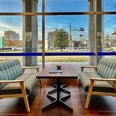 お子様連れ歓迎の当店は、家族がゆったりくつろげる温もりある雰囲気が魅力です♪小さなお子様も安心して過ごせるよう細やかな気配りを大切にし、親子でほっとひと息つける心地よい空間★日常に溶け込む優しい存在として、穏やかな時間を楽しめます。ゆるやかに流れる店内の空気感も魅力です★心和むひとときへ。優しく。