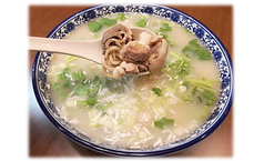 羊肉とホルモンスープ(大)