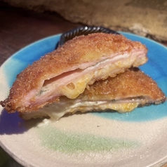 ブルーチーズハムカツ