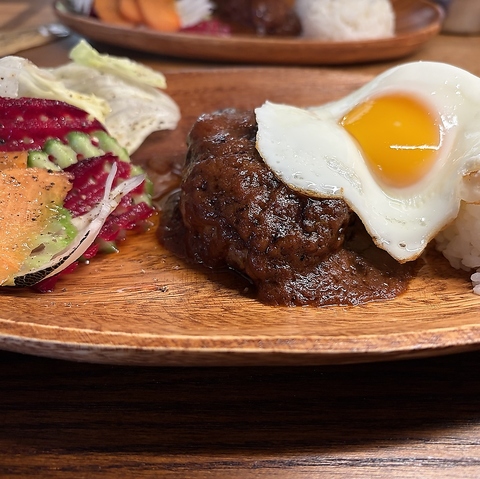 店主自ら手掛けた古民家カフェ