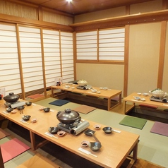 20名様~50名様までご利用いただける床暖房付き掘りごたつあります。