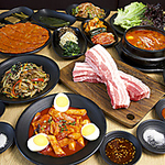 国産ブランド豚を熟成！肉汁あふれる逸品をご堪能ください！