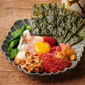 料理メニュー写真&nbsp;ウニといくらの海鮮爆弾