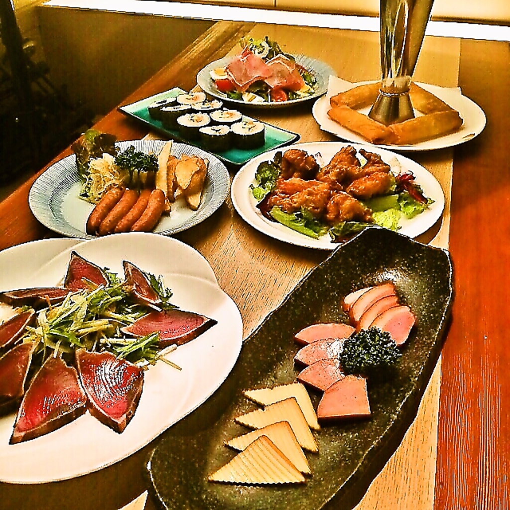 【お得！】　ボリューム満点な2時間飲み放題込コースをご用意！個室で寛ぎのひと時を・・・