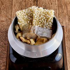 タラの出汁おこげ釜飯