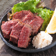 自慢の馬肉料理がずらり！馬肉を色々な調理法でご提供★