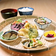 品数たくさん☆いろどり定食