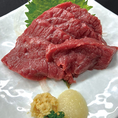 馬肉赤身刺し