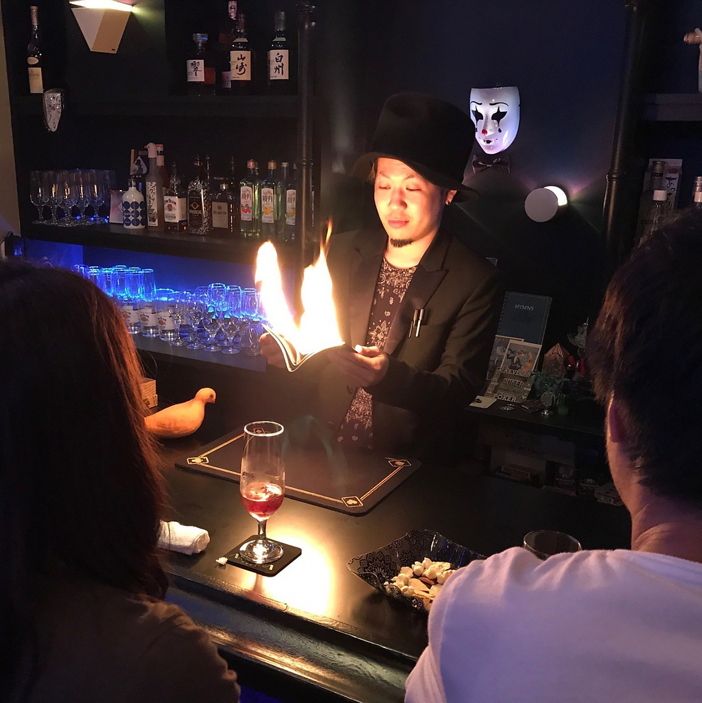 店内は最大35名までOK！貸切でのマジックショーなども開催可能♪一味違った2次会を…♪