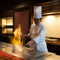 ◆ダイナミックな調理の様子をお楽しみください◆