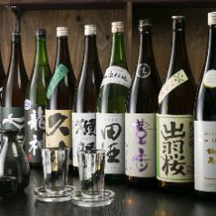 厳選した日本酒もリーズナブルに提供