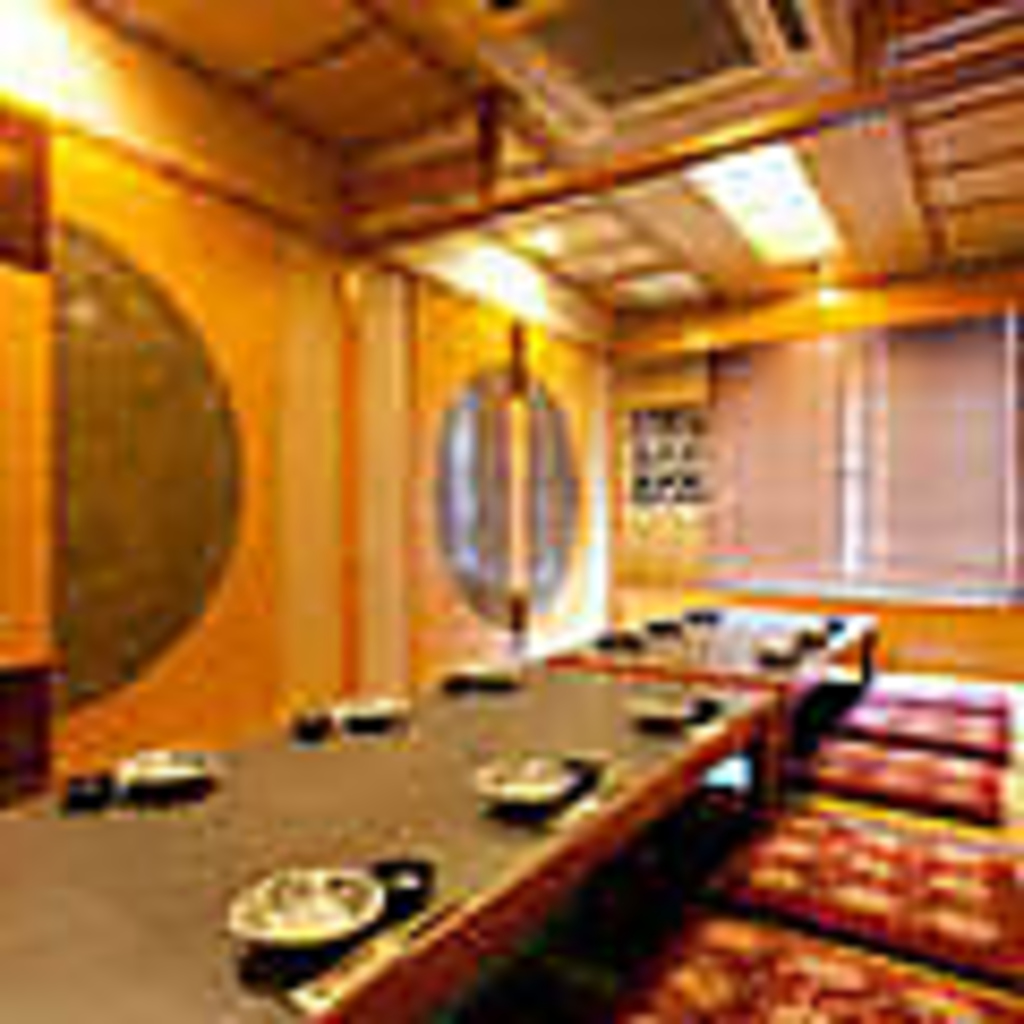 人気の掘りごたつ個室も多数ございます。ご予約はお早めに！