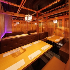 オシャレな和風個室空間をはじめ、各種個室をご用意♪宴会貸し切りは最大100様まで可能◎味も見た目もばっちり！おしゃれな店内で楽しめます。こんな洗練された空間でおいしい居酒屋宴会はここだけと自信をもっておすすめします！！まったりとお話するのもワイワイ盛り上がるのも使い方はお客様次第！