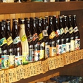 沖縄県内48の泡盛酒造元の人気泡盛が揃うお店。お気に入りの1本が見つかるかも。