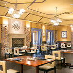 レンガ造りの店内は、落ち着いた雰囲気が漂い、オシャレでありながら心地良い空間となっております！