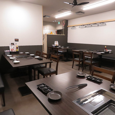 焼肉居酒屋 ホルモン やきとん ふくの雰囲気3