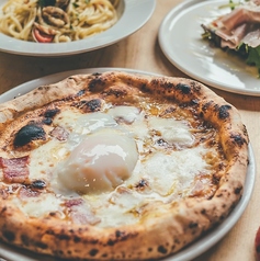 オリジナルピッツァ【モモタロー】の写真