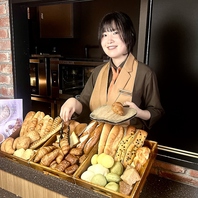 焼きたてのパンの香りが漂う♪