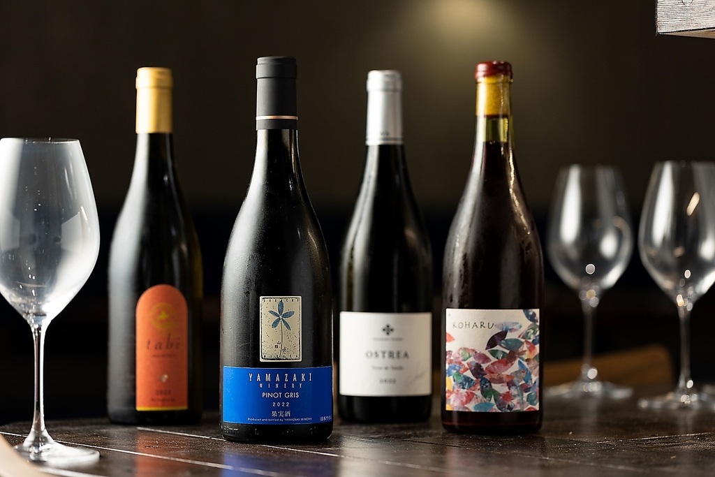 日本酒ワイン共に数多く取り揃えています！飲み比べもございますので是非