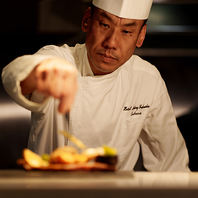 彩り豊かな目でも楽しめる料理に魅了される