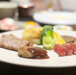選べるお土産付き！ステーキ・焼きしゃぶ・ハンバーグで愉しむ三種の神戸ビーフコース