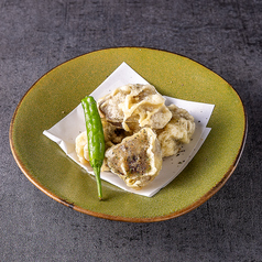 牛タンのジューシー唐揚げ